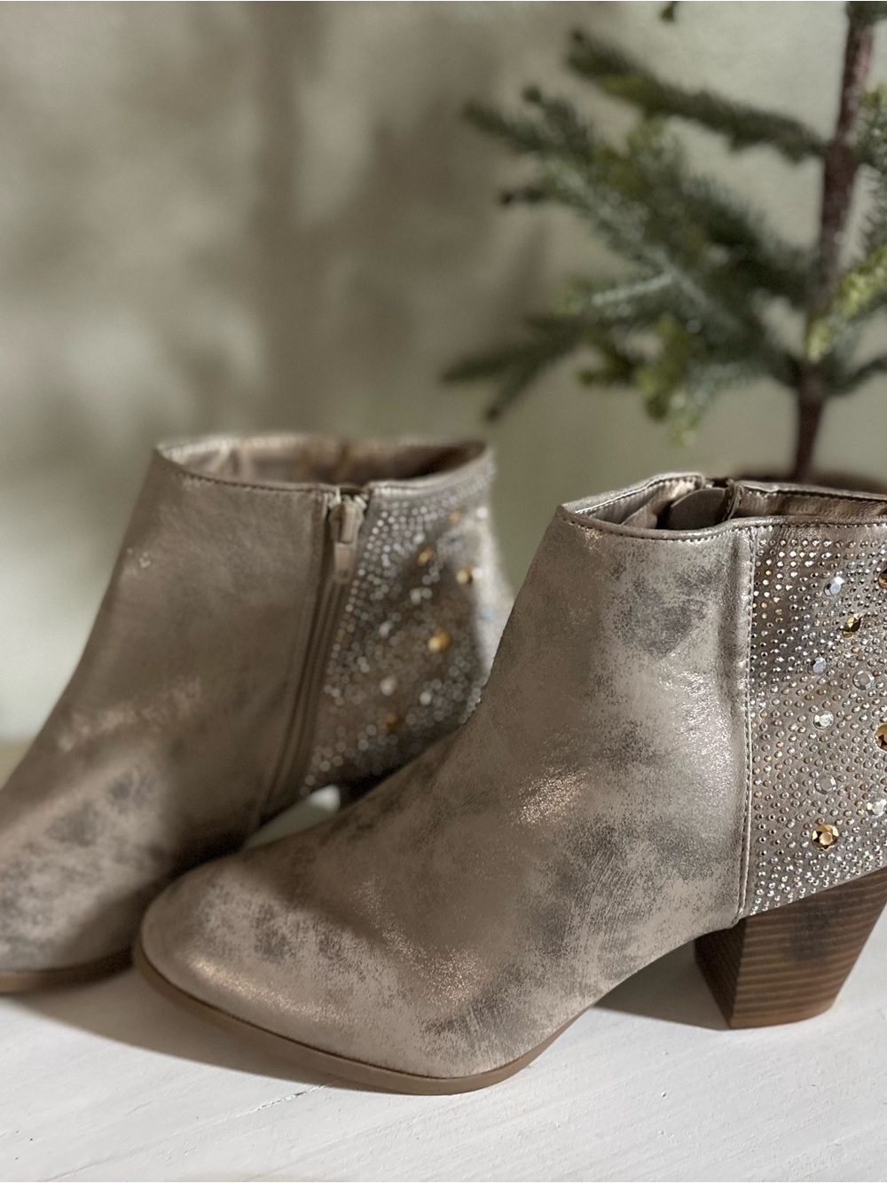Style & Co. Jazzella Embellished Western Block Heel Ankle Boots Gold Lead 9.5M